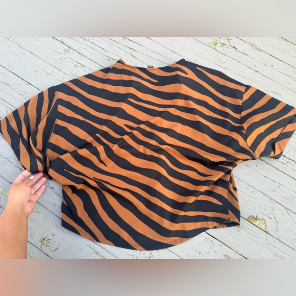 Worthington • Black and Brown Zebra Print Button Down Blouse - Picture 8 of 9
